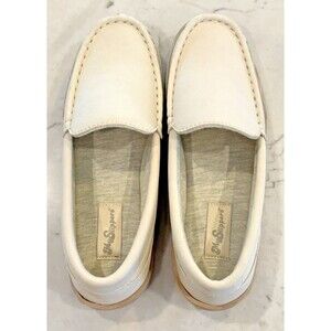 NEW MY PILLOW MY SLIPPERS WOMEN’S LEATHER MOCCASINS SHOES BEIGE SIZE 7